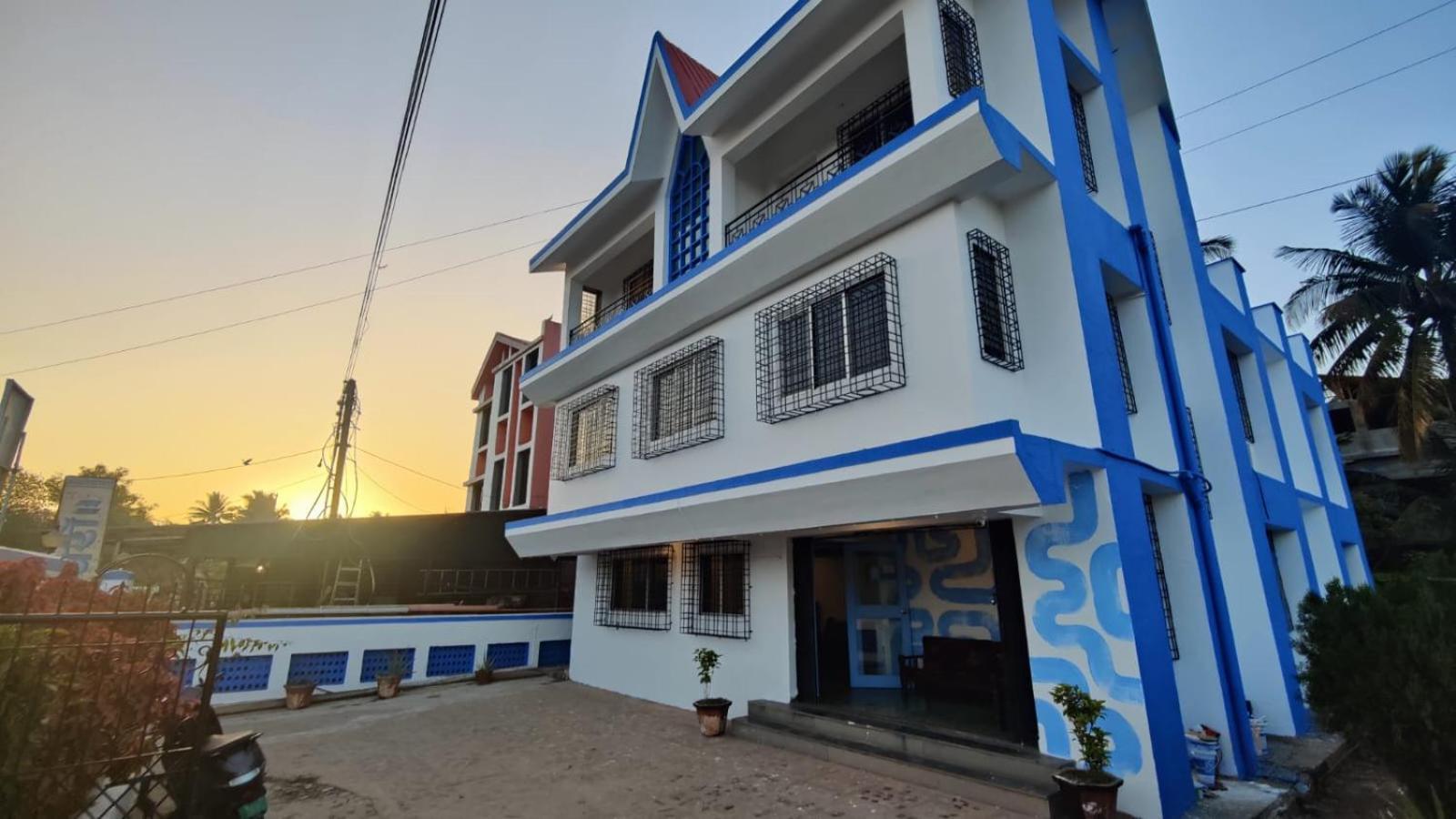 Muktai Nest Hotel อลีบาก ภายนอก รูปภาพ